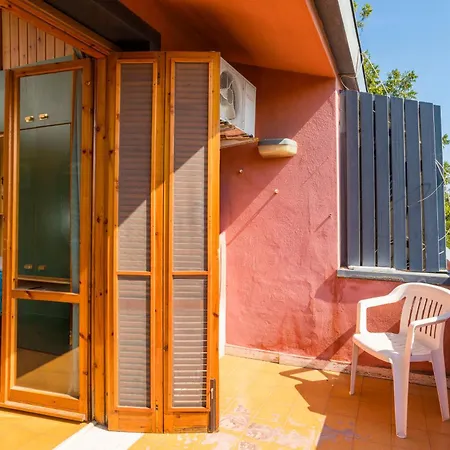 Oleandri * Giardini-Naxos