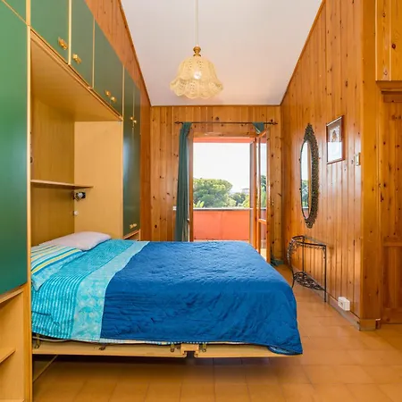 Oleandri * Giardini-Naxos